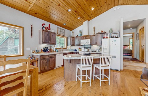 Soda Springs House | Forest Home with Fireplace, washer&dryer, and Mountain View