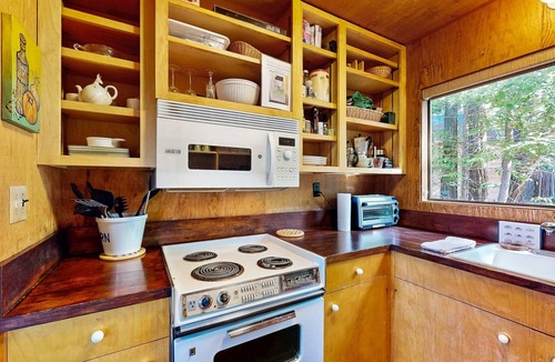 Sea Ranch House | Forested cabin with private hot tub & ocean views