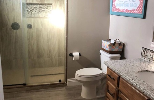 Springville Apartment | Forget your worries in this serene country guest house.