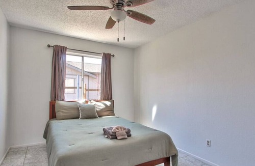 Woodlands House | Four Little Bears w/ AC, 15 mins. to lake, ski resort, & the village