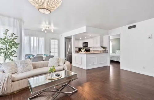 Pomona Condo | French Romantic Escape - Monthly Discount - Disneynn