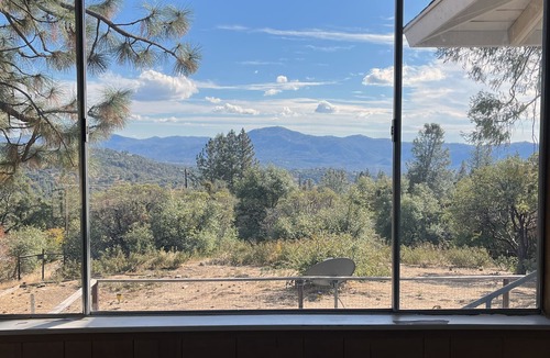 Ahwahnee House | Freshly Renovated Cabin at a Flower Farm