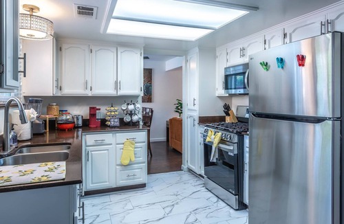 Selma House | Fresno Area Oasis with Pool & Game Room and Near National Forests