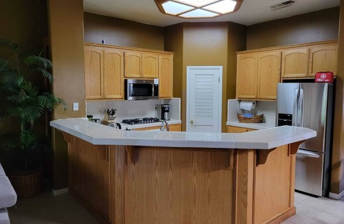 Southern Oaks House | Fully furnished 4BR House at safe classy SW Neighborhood up to 12 guests