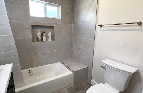 Baldwin Park Apartment | Fully remoded 1B1B Home in baldwin Park3369A