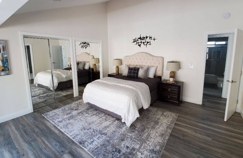 San Rafael House | Fully remodeled 3 bedroom dream home in Marin County with Bay views neat SF/Napa