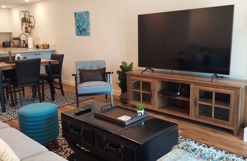 Baristo Condo | Fully renovated! Fantastic 2BR-prime location, mountain views, sparkling pool.