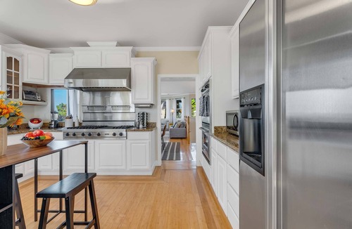 Montara House | Fun 5BR Coastal Retreat w/Pool Table/Arcade/Darts