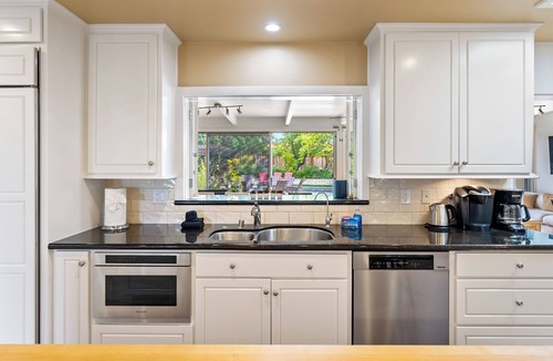 Paso Robles House | FUN HOUSE with Resort Feel. ABOVE IT ALL!