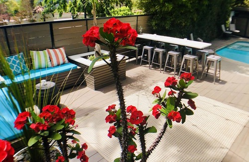 Hollywood Dell Apartment | Fun & Luxurious Hollywood Oasis Private Pool/Spa-Best Location-Double Quarters