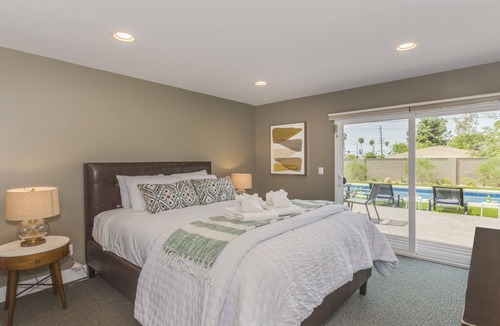 Hermosa Village House | Funtierland + Carnelian +wifi + Pool + Pet Friendly
