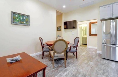 Chatsworth House | Furnished Cottage, Los Angeles California