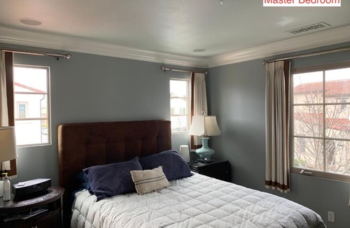 Newhall House | FURNISHED MASTER BEDROOM - NEAR PUBLIC TRANSIt