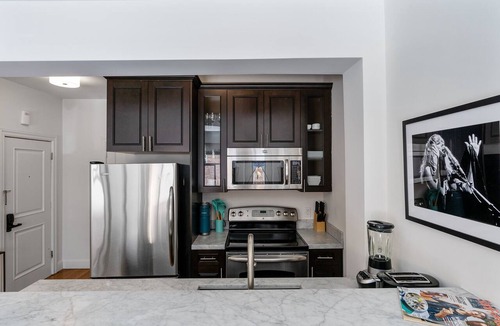 Financial District Apartment | Furnished Modern Rental Nob Hill FiDi: Studio/1BA Unit 1