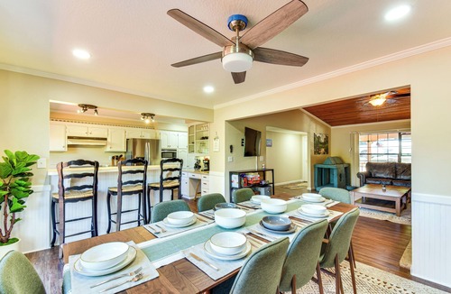 Groveland Cottage | Game Room + Bar: Wooded Pine Mountain Lake Retreat
