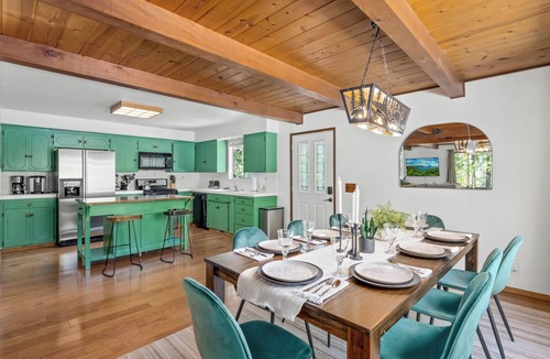 Oakhurst House | Game Room - Hot Tub - Fire Pit - 25 min 2 Yosemite EV Charger Level 2