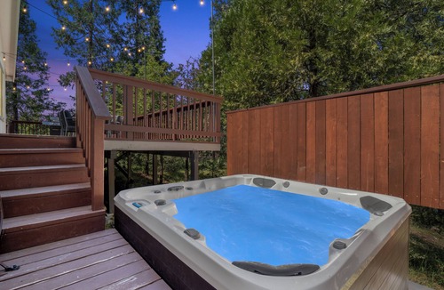 Oakhurst House | Game Room - Hot Tub - Fire Pit - 25 min 2 Yosemite EV Charger Level 2