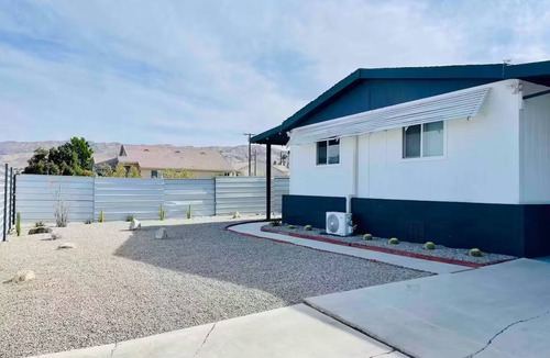 Desert Hot Springs House | Gated HOUSE +Pool Above Ground/2BR 2Bath