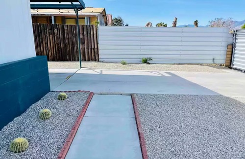 Desert Hot Springs House | Gated HOUSE +Pool Above Ground/2BR 2Bath