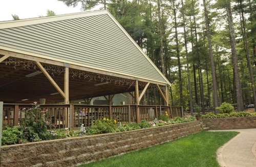 Rochester Resort | Gateway to Cape Cod Vacation Cottage 4