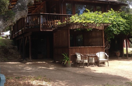 Carmel Apartment | Gem of an apartment with craftsman touches in a very lovely setting