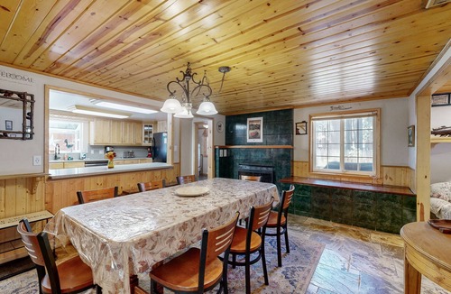 Black Bart House | Get outside and play in South Lake Tahoe - minutes to Heavenly & lake