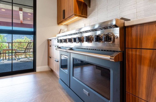 Solvang House | Getaway to relax and enjoy the views