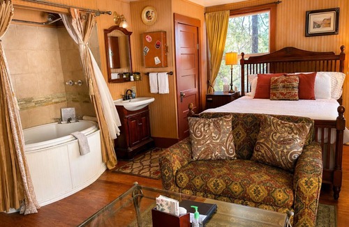 Placerville Bed & Breakfast | Glen Morey Country House B & B Inn