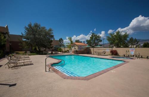Carson City Hotel | Gold Dust West
