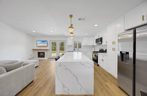 Charter Oak House | Golden Foothill Retreat Private Spacious 4BR