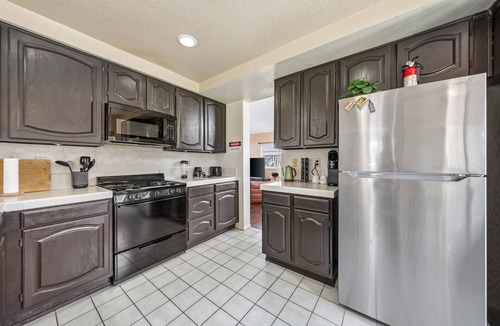 Temecula House | Golden Valley Family Home on Via Montalvo #42546