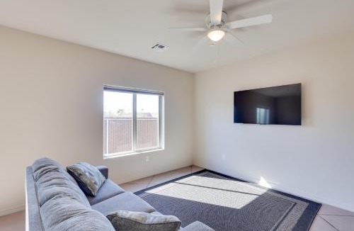 Lake Havasu City Apartment | Golf, Hike & Boat! Bright Lake Havasu City Apt