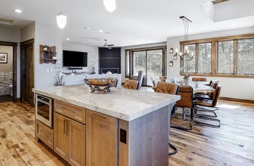 South Lake Tahoe Villa | Gondola Vista 4 Bedroom Villa