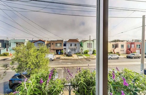 Parkside House | Gorgeous 3br/1ba home near Ocean Beach