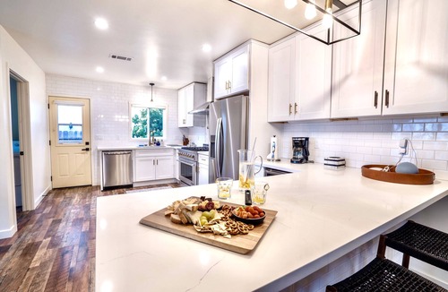 Paso Robles Villa | Gorgeous Downtown Villa with Gameroom LP10