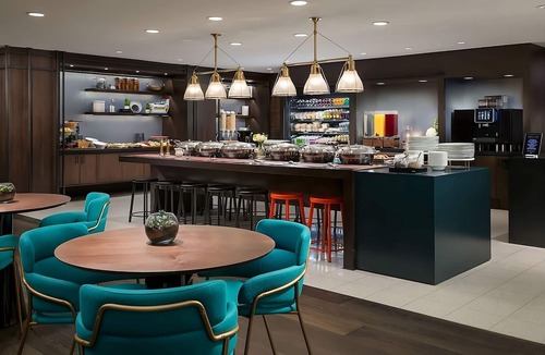 Lower Nob Hill House | Gorgeous Find! 3 Great Units, Pet-Friendly Property, City View, Onsite Dining