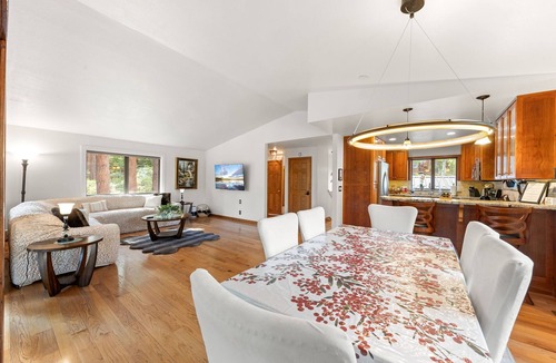 Incline Village House | Gorgeous Incline Retreat with Hot Tub, close to everything!