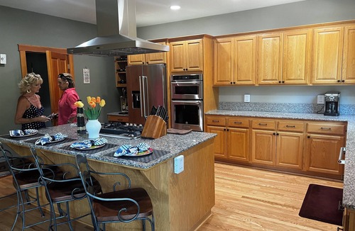 Kings Beach Cabin | Gorgeous, Spacious & Cozy Cabin in Kings Beach
