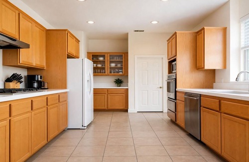 West Sacramento House | Grace Vista Spacious Near Downtown, Bars, UC Davis