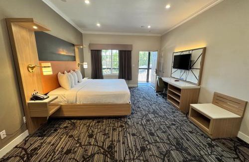 Granada Hills North Hotel | Granada Inn