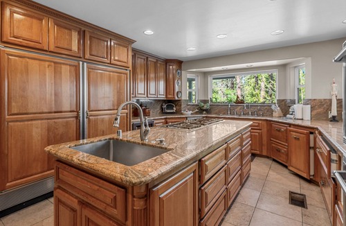 Big Bear Lake Cabin | Grand Oriole Estate - Luxury Estate | Pool, Hot Tub, Game Room