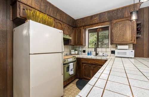 Sierra Cedars Cabin | Granite Haven | Family Cabin-pet friendly!