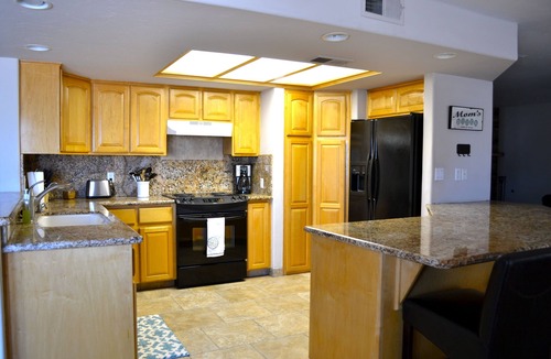 Lake Havasu City House | Great 3 br 2ba Vacation Home with RV Parking, Sleeps 10
