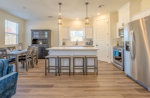 Visalia House | Great place to stay on your day trip to the Sequoias.