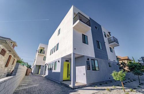 Los Angeles Hostel | Green HomeStay address changed