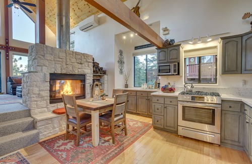 Green Valley Lake Cabin | Green Valley Lake Cabin w/ Deck - Walk to Lake!