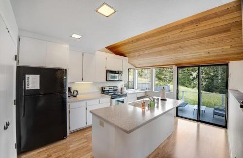Sea Ranch House | Greencroft Meadows