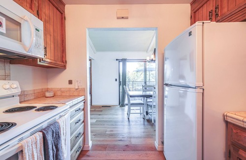 Groveland Cottage | Groveland Home w/Deck: 2 Mi to Pine Mountain Lake