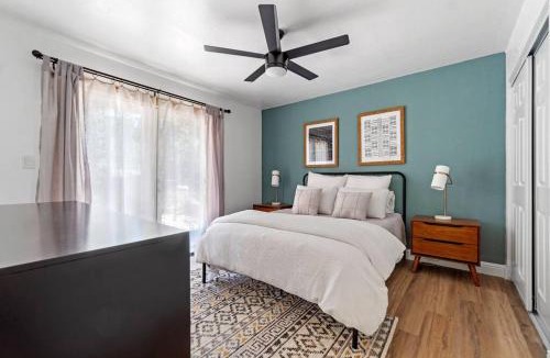 Pioneer Trail House | Guadalupe Getaway - Pets Hot Tub AC