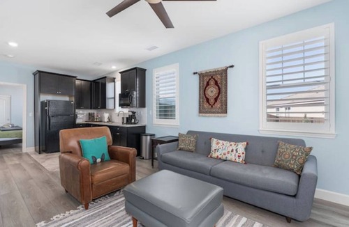 Reno House | Guest House with Swim Spa & Yard